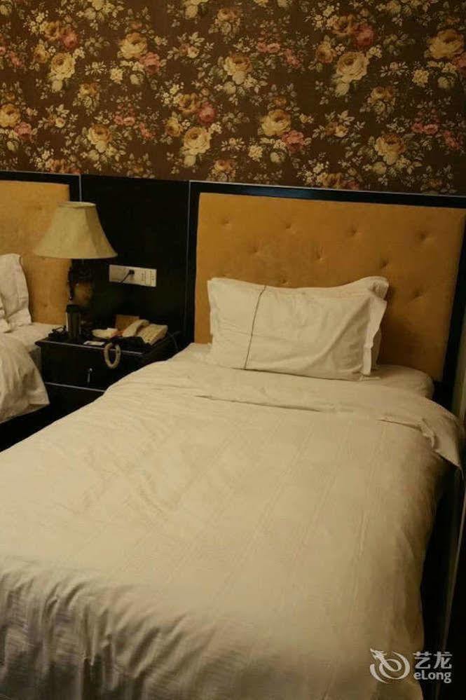 Manhattan Jinling Hotel Shanghai Eksteriør billede
